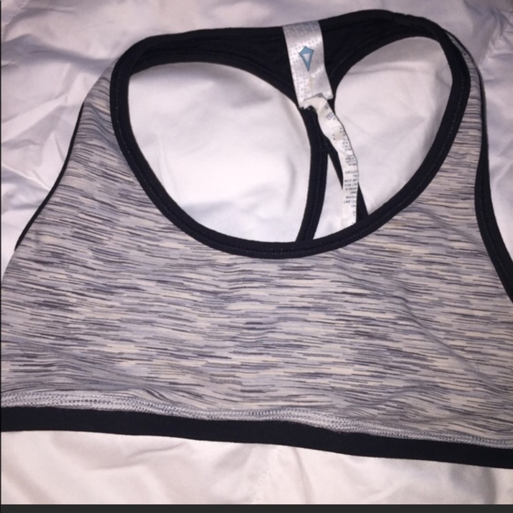 Girls Ivivva sports bra
